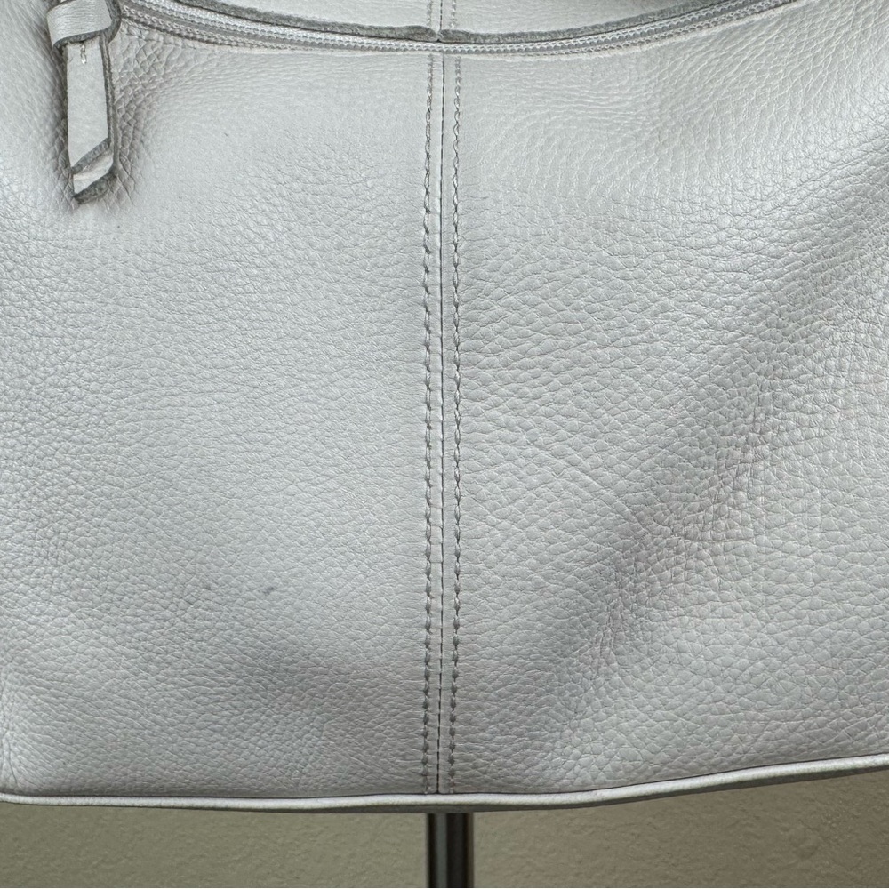 The Sak Huntley Hobo Bag. Ecru.Soft, Pebbled Leather w/Fabric Turquoise Interior - Picture 8 of 16
